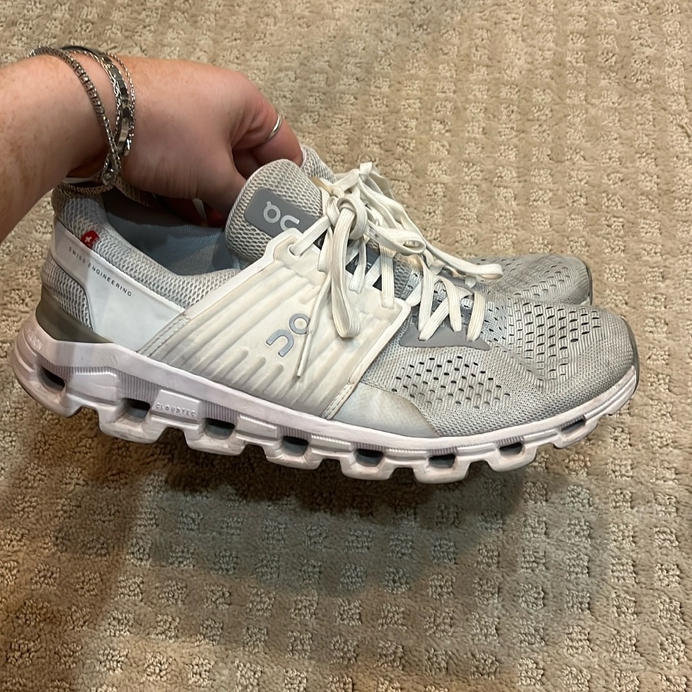 On Cloud Running Size 10